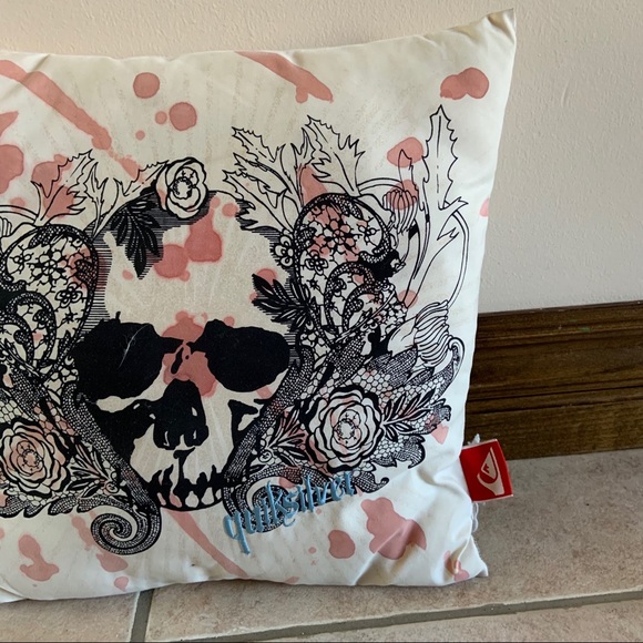 Quicksilver Skull Floral Pillow - Picture 2 of 7